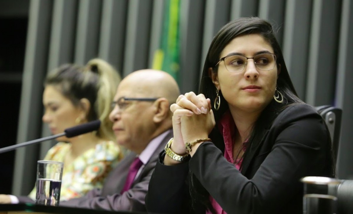 Deputada bolsonarista Chris Tonietto é condenada a pagar R$ 50 mil por postagem que relaciona LGBTQIA+ à pedofilia