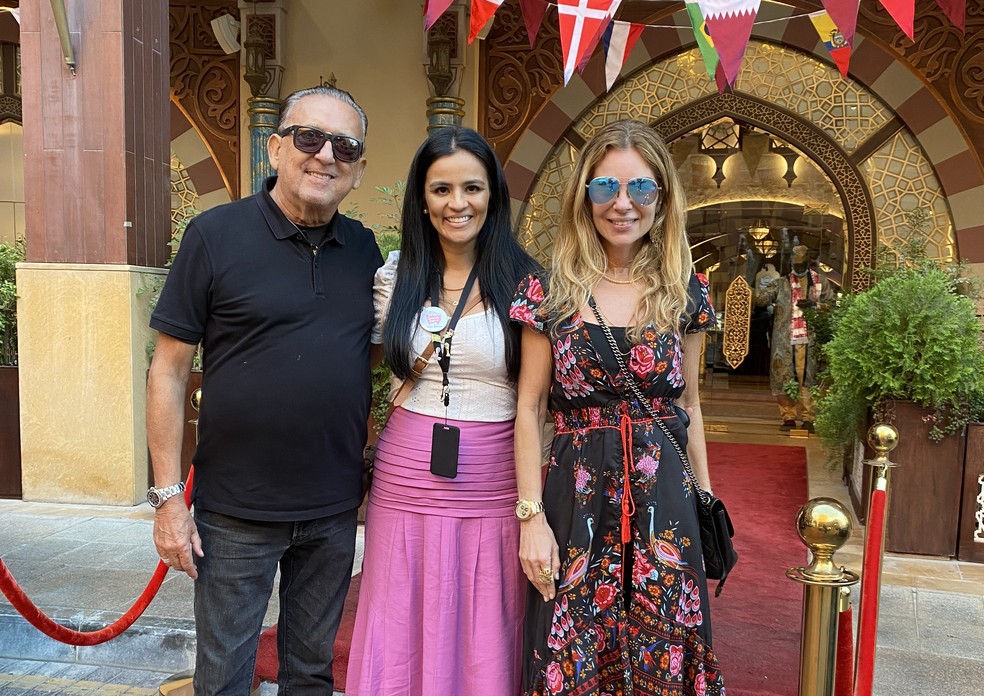 Aline Borges é guia de turismo no Catar e trabalhou para Galvão Bueno e a esposa nesta Copa do Catar — Foto: Arquivo pessoal