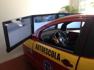 Apenas duas autoescolas oferecem em Macapá aulas em simuladores (Foto: John Pacheco/G1)