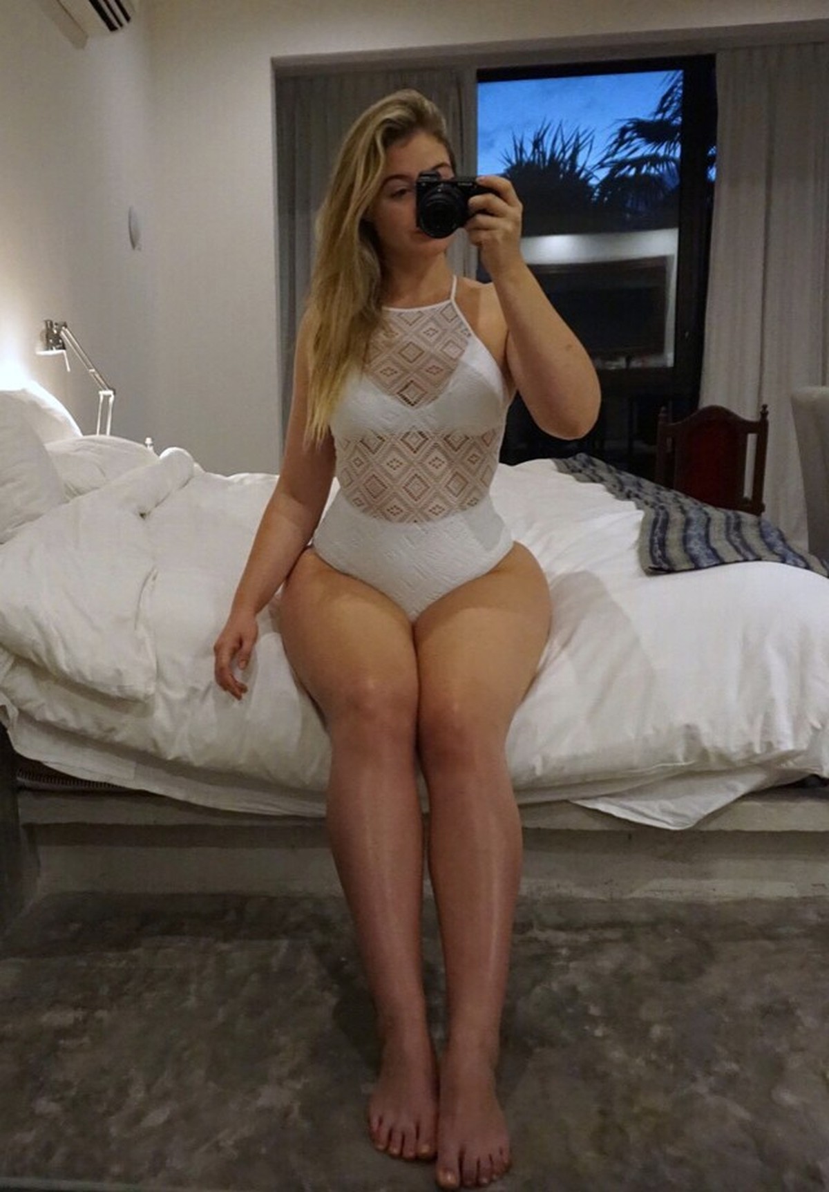 Sexy Iskra Lawrence