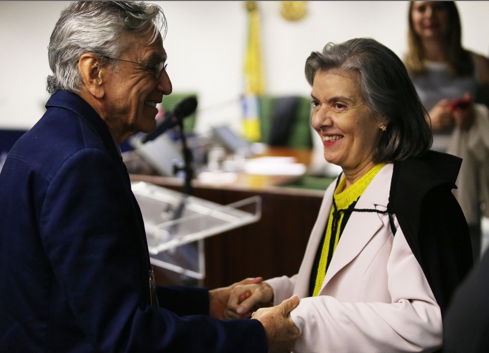 Caetano Veloso e a ministra Carmen Lúcia, durante audiência no STF, em novembro de 2019