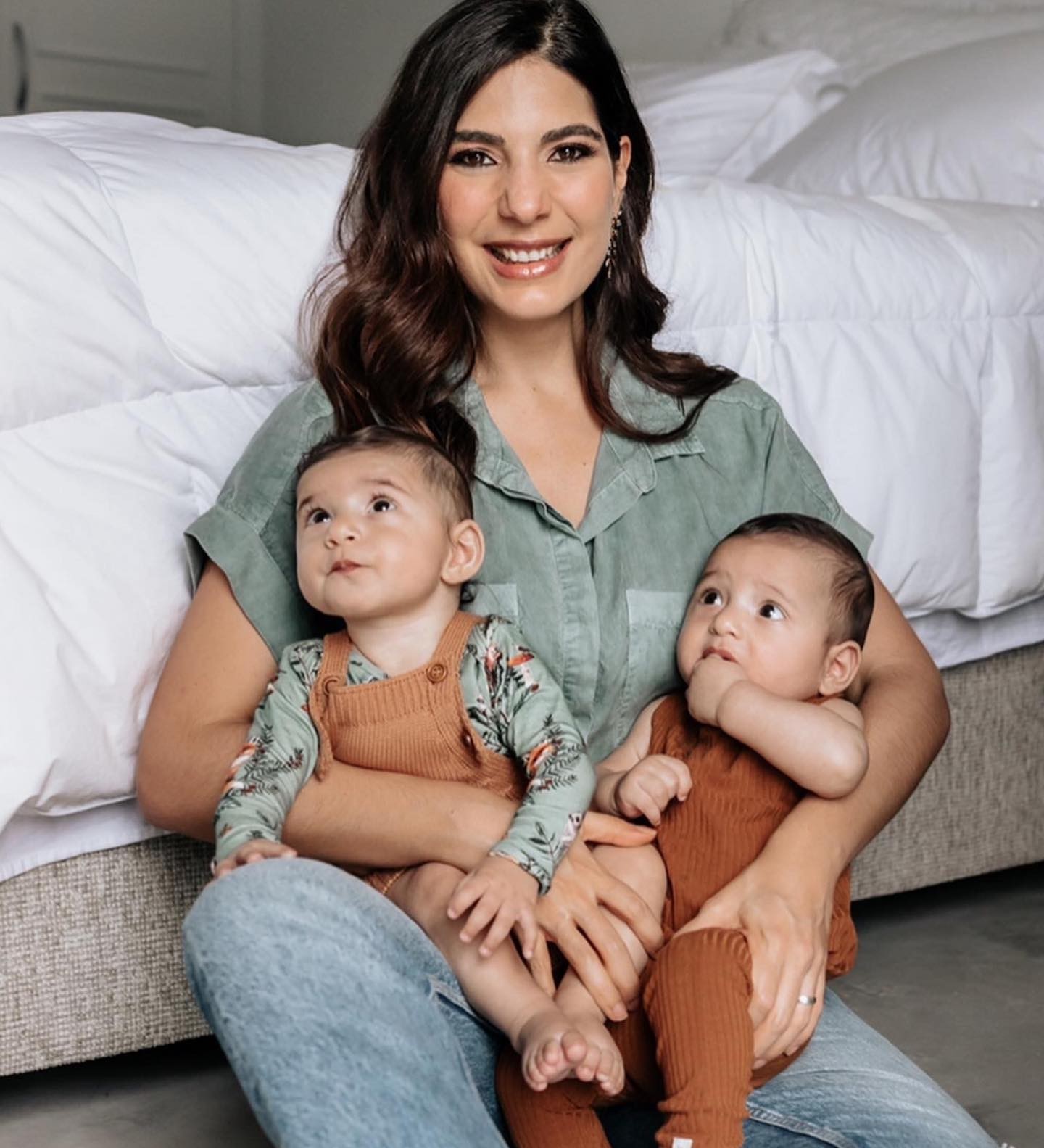 Andréia Sadi comemora um ano dos filhos gêmeos, Pedro e João: 'Eu renasci' (Foto: Reprodução / Instagram)