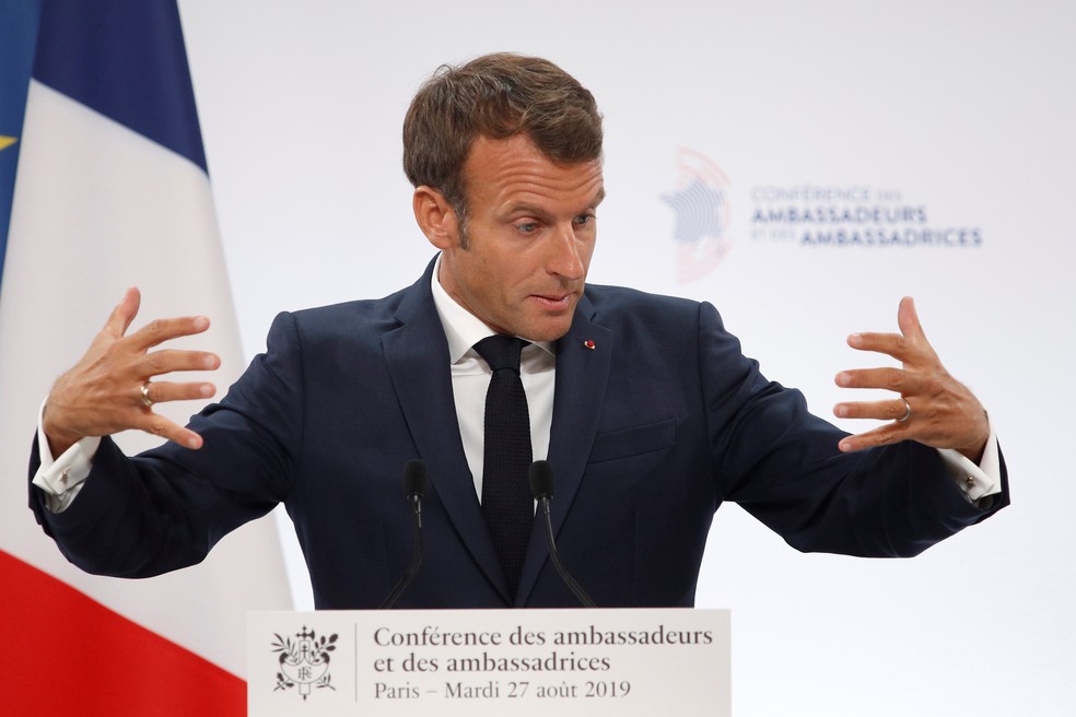 Macron fala em conferência de embaixadores em Paris — Foto: Reuters/Yoan Valat