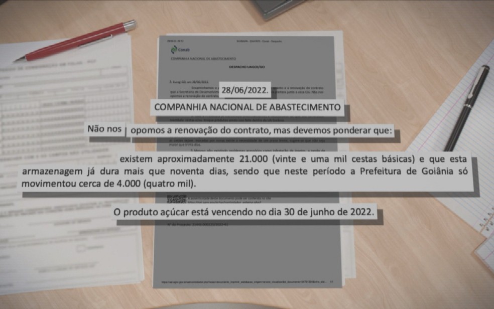 Conab alertou a Prefeitura de Goiânia por duas vezes sobre o vencimento do açúcar das cestas básicas, em Goiás — Foto: Reprodução/TV Anhanguera