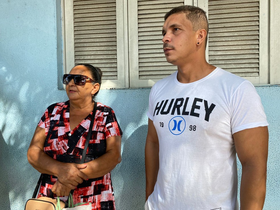 Usuários que procuraram o CadÚnico afirmam que tiveram benefícios bloqueados — Foto: Pedro Trindade/Inter TV Cabugi