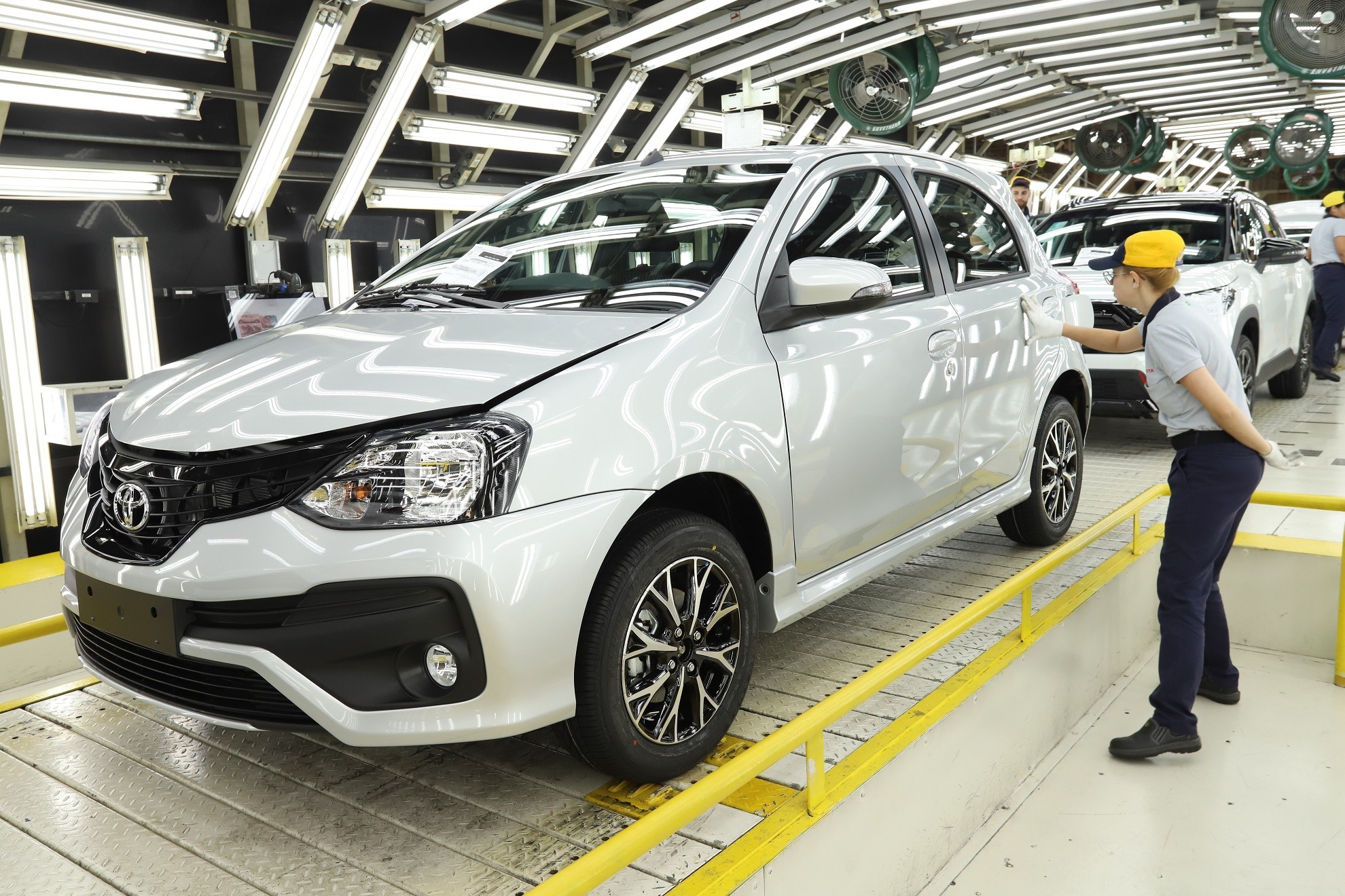 Toyota Etios "morre" pela segunda vez no Brasil e abre espaço para futuro SUV híbrido flex