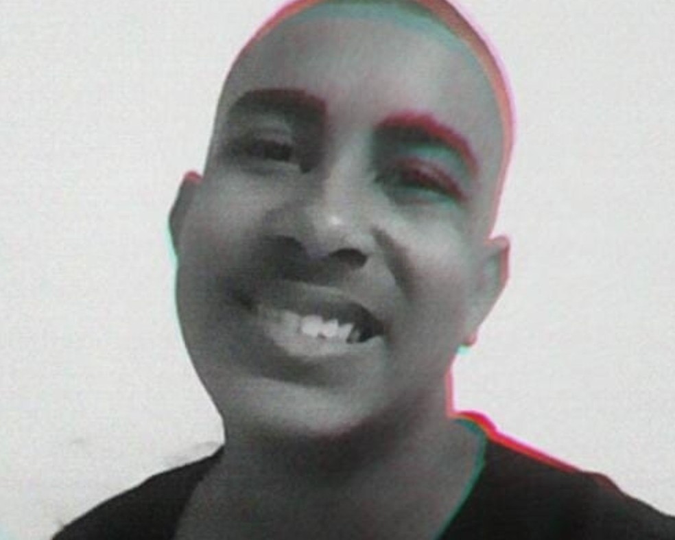 Jovem morreu ap&oacute;s ingerir soda c&aacute;ustica em comercio do Guaruj&aacute;, SP &mdash; Foto: Arquivo Pessoal