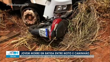 Jovem morre em acidente entre moto e caminhão na BR-153, em Araguaína