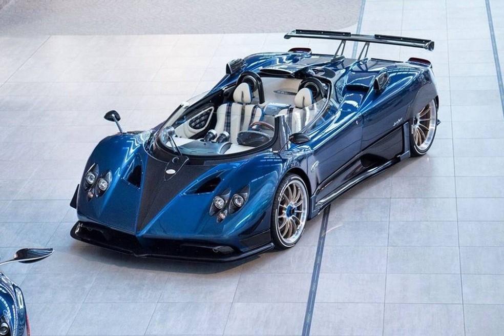 Pagani Zonda HP Barchetta já pertenceu a Lewis Hamilton — Foto: Divulgação