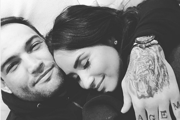 A cantora Demi Lovato e o ex-namorado, o lutador brasileiro Guilherme Bomba Vasconcelos (Foto: Instagram)