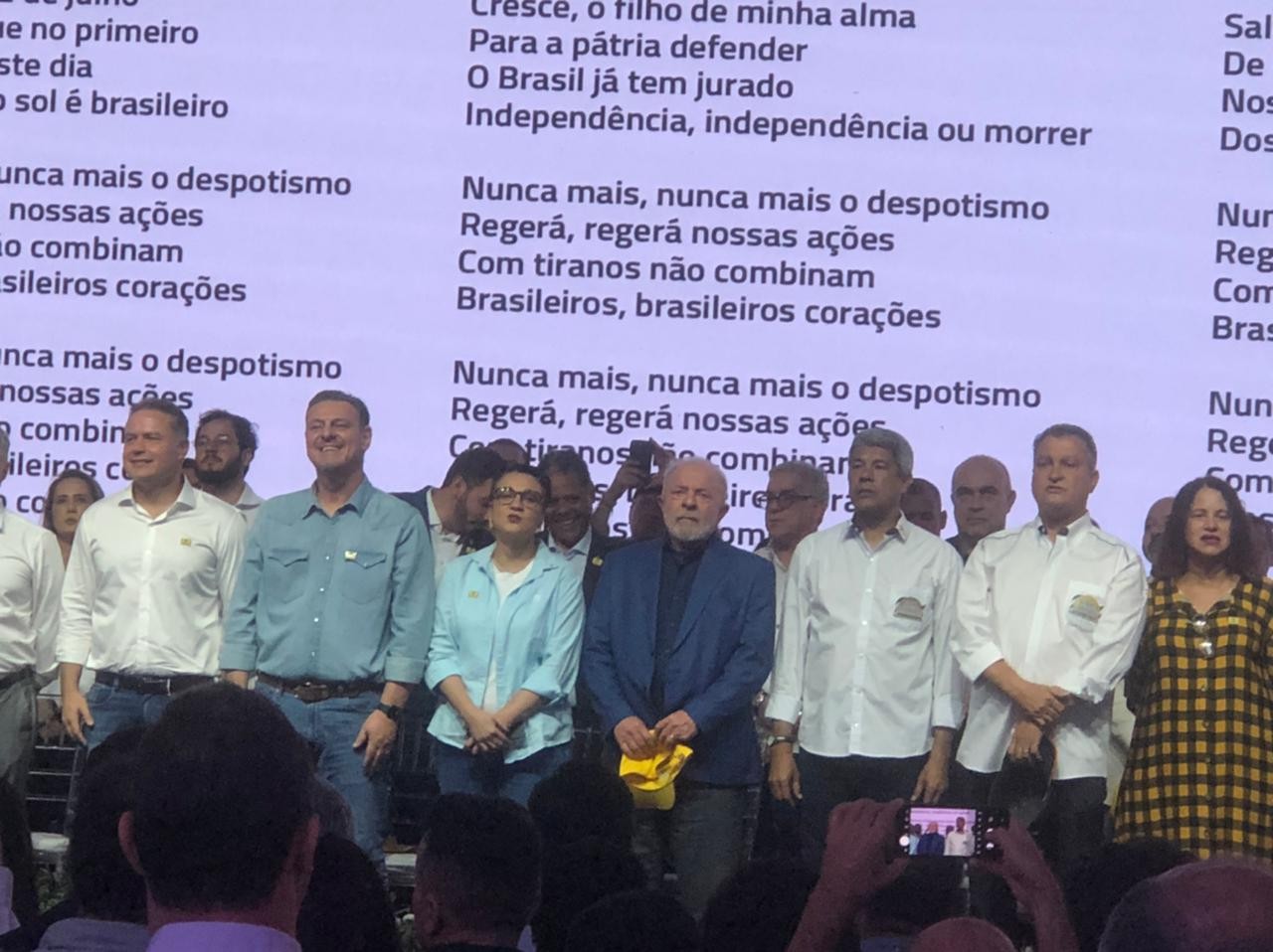 Na Bahia, Lula participa de abertura de feira de agronegócios