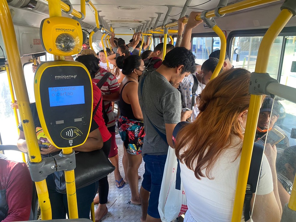 ônibus manaus — Foto: Jucélio Paiva/Rede Amazônica