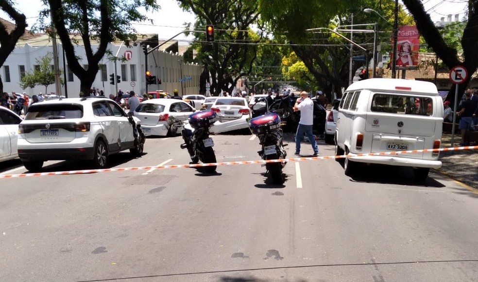 Motorista de carro roubado causou acidente — Foto: Divulgação / Setran
