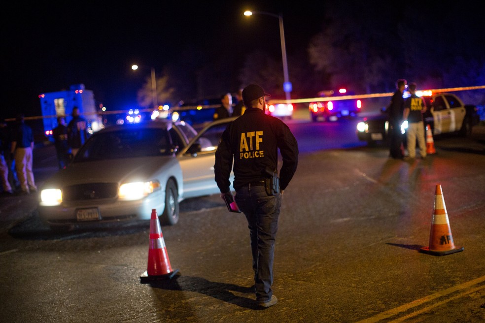 Forças de segurança isolam área onde explosão foi registrada em Austin, nos Estados Unidos (Foto: Tamir Kalifa/Reuters)