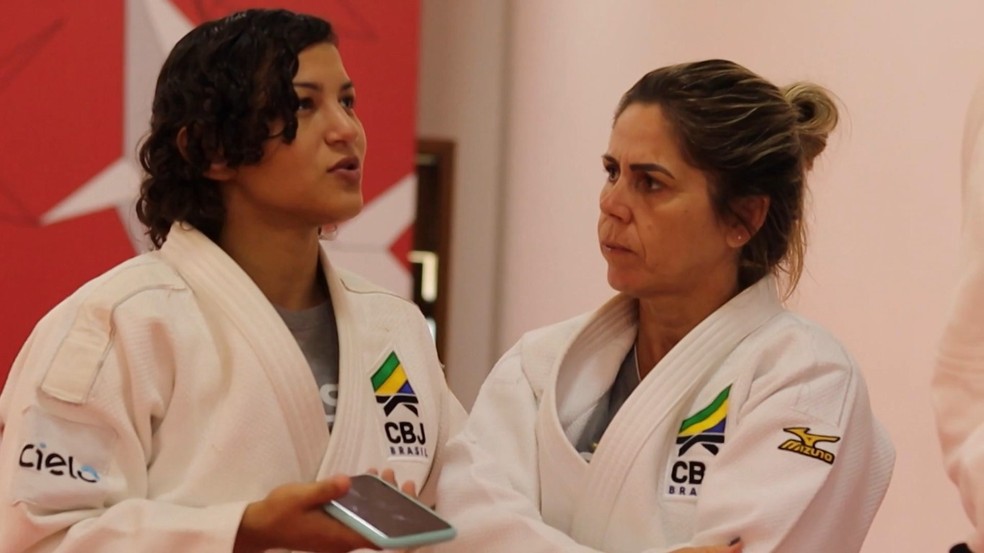 Sarah Menezes e Andrea Berti, técnicas da seleção brasileira feminina de judô — Foto: Reprodução/sportv