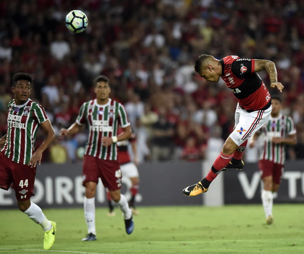 Guerrero entrou no 2º tempo no Fla-Flu e teve chance de marcar  (Foto: André Durão)