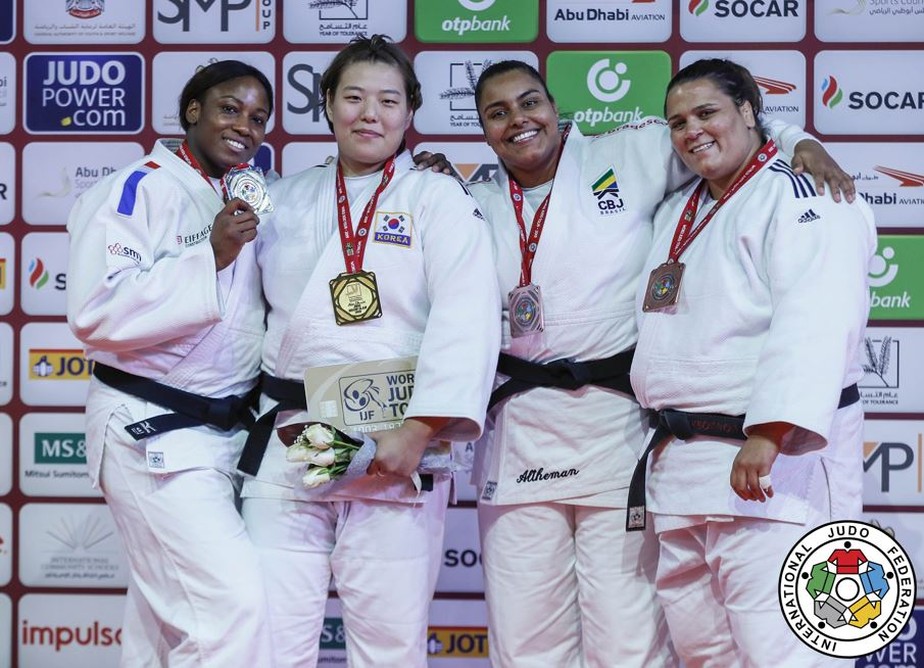 Brasileira Maria Suelen Altheman E Bronze No Ultimo Dia Do Grand Slam De Abu Dhabi De Judo Judo Ge