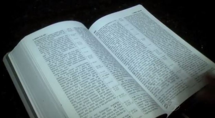 Bíblia sagrada (Foto: Reprodução/ TV Gazeta)