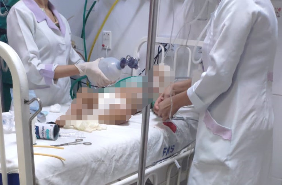 Bebê de aproximadamente um ano foi baleada na cabeça em Teresina — Foto: Reprodução