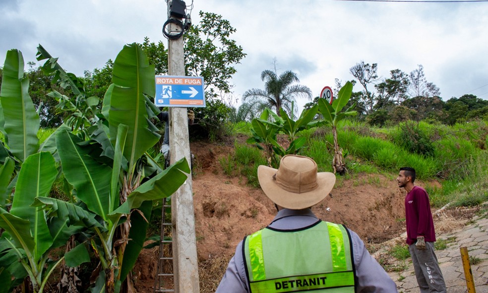 Prefeitura instala placas de 'rotas de fuga' para situações de desastres naturais em Itajubá — Foto: Prefeitura de Itajubá