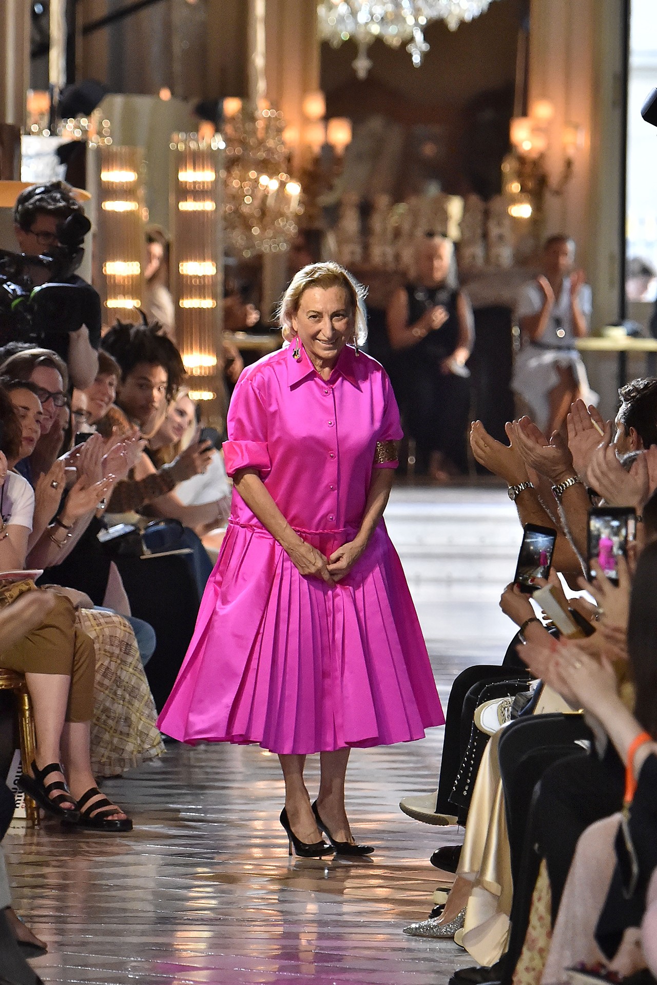 Happy bday, Miuccia Prada! Relembre os seus 11 melhores momentos de estilo  - Vogue | moda