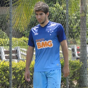 Lucas Silva deseja conquistar mais um importante título pela Raposa