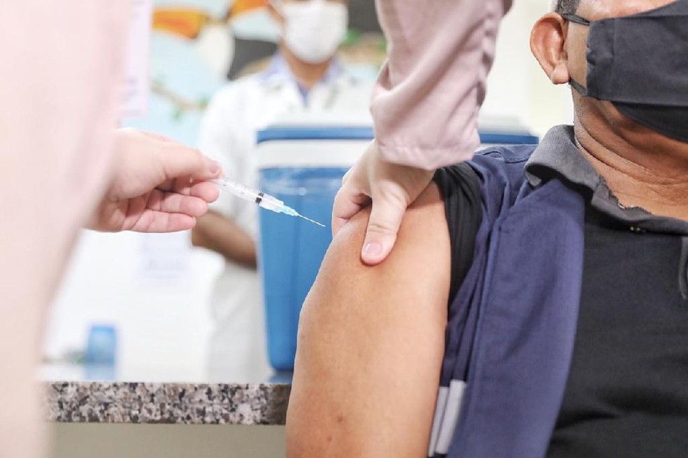 Ministério da Saúde começa neste sábado (20) uma campanha para estimular a aplicação da segunda dose e da dose de reforço das vacinas contra a Covid-19 — Foto: Secom-MT