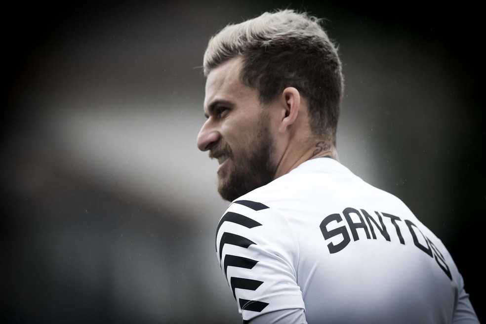 Lucas Lima tem futuro incerto no Santos (Foto: Ivan Storti/Santos FC)