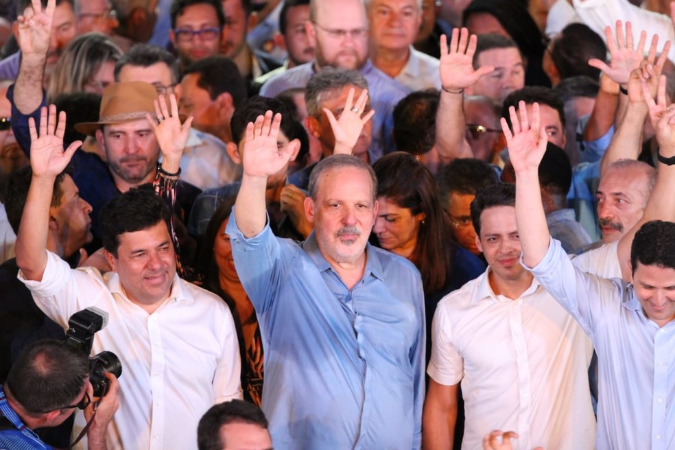 ColigaÃ§Ã£o 'Pernambuco Vai Mudar' lanÃ§a candidatura de Armando Monteiro, do PTB, a governador (Foto: Marlon Costa/Pernambuco Press)