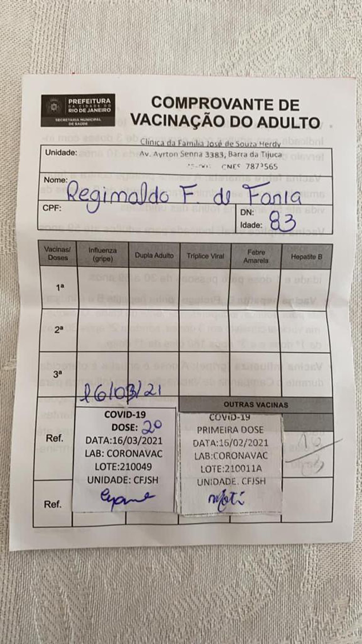 Reginaldo Faria mostra carteira de vacinação contra Covid-19; ator já recebeu segunda dose (Foto: Reprodução Instagram)
