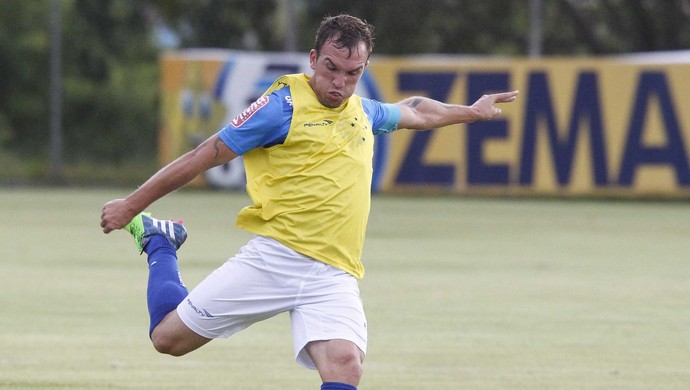 Willian Farias pede atenção total por recuperação na Libertadores