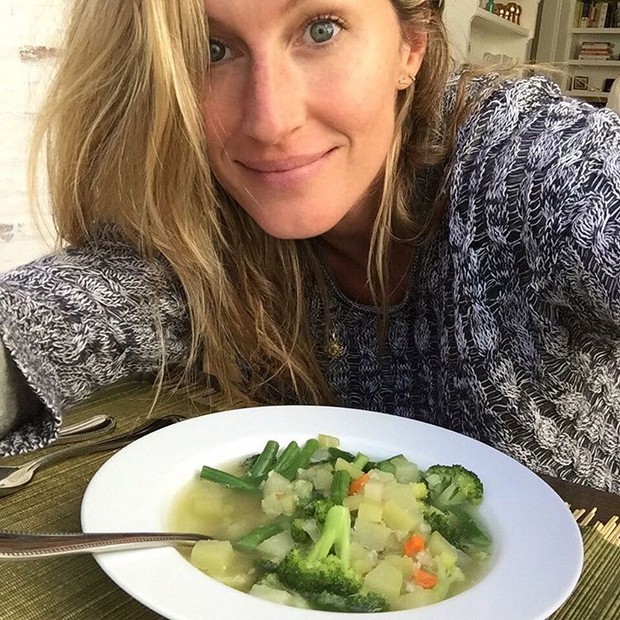 Gisele Bündchen: fã de legumes e alimentos naturais em todas as suas refeições (Foto: Instagram/Reprodução)