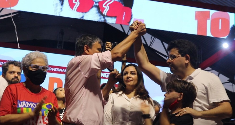 Candidato ao Senado Wellington Dias e o candidato ao governo Rafael Fonteles — Foto: Illana Serena/g1 Piauí