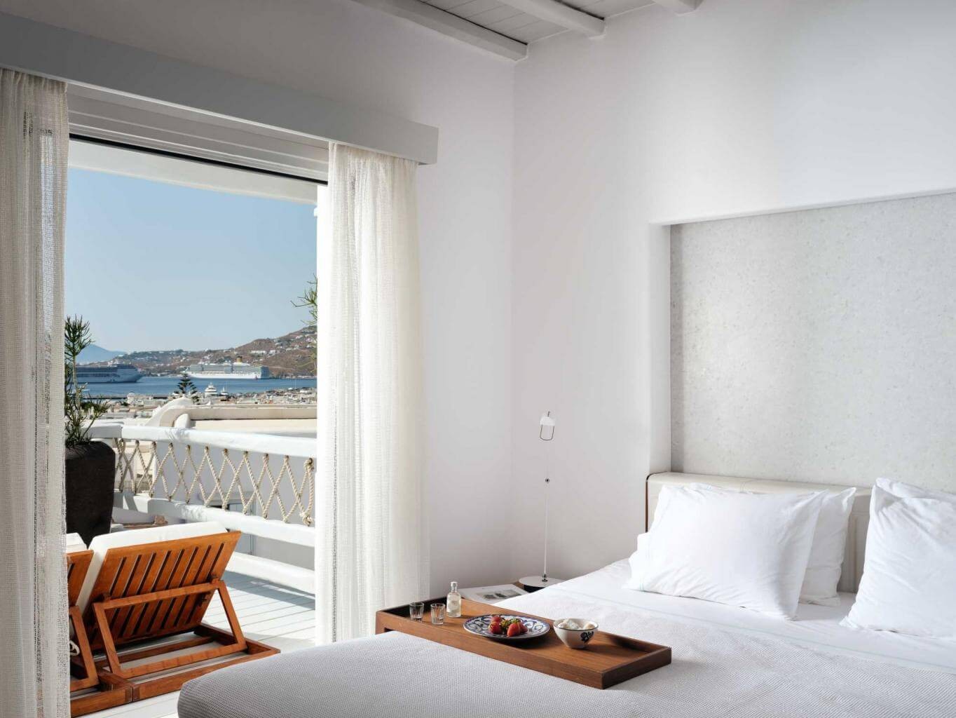 Em Mykonos, Marina Ruy Barbosa curte hotel com diárias de até R$ 12 mil (Foto: Divulgação)