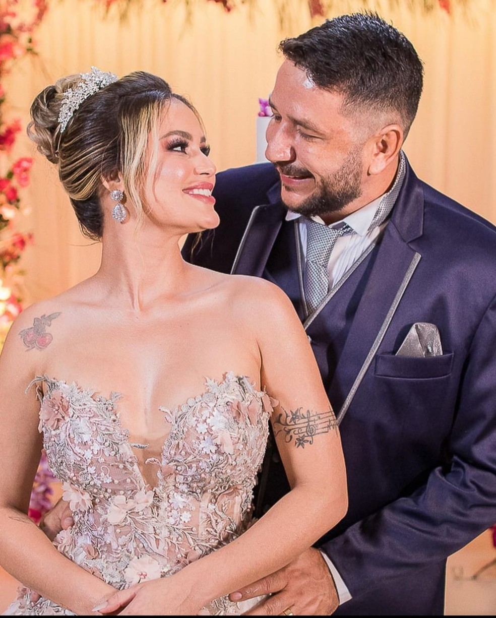 Tarcísio Araújo e Nayara Vilela se casaram em uma cerimônia luxuosa em março deste ano — Foto: Arquivo/Jozadarque Photoart AC