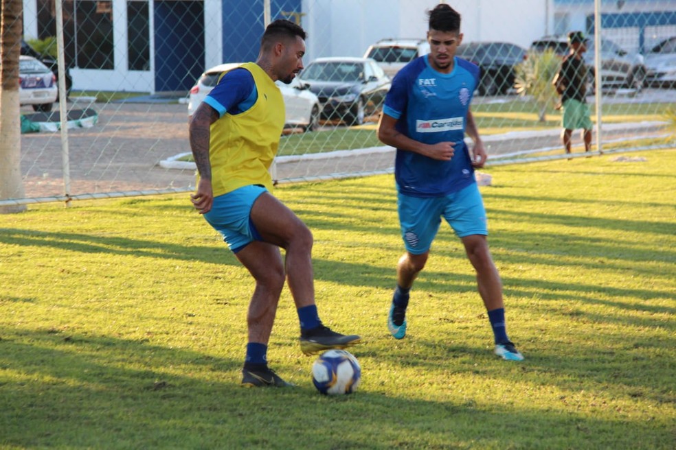 Robinho, atacante do CSA — Foto: Denison Roma/GloboEsporte.com