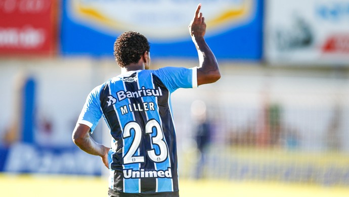 Bolaños aflora lado Killer e anota um terço dos gols do Grêmio no Gauchão