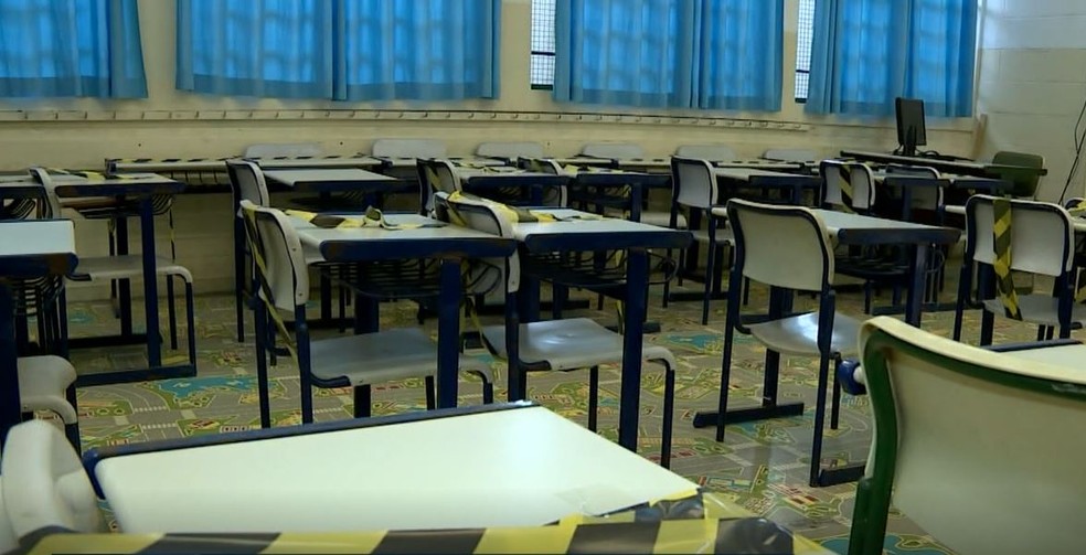 Escolas devem seguir restrições do Plano SP para retomar as aulas presenciais. — Foto: Reprodução/EPTV