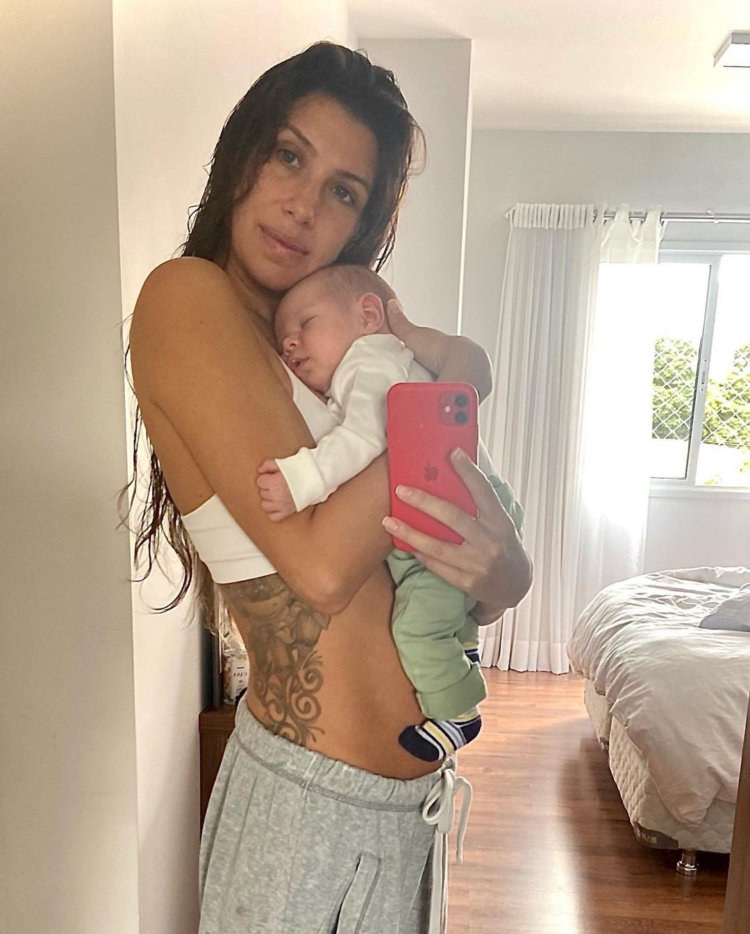 Tamara Dalcanale celebra um mês do filho Kael (Foto: Reprodução/ Instagram)