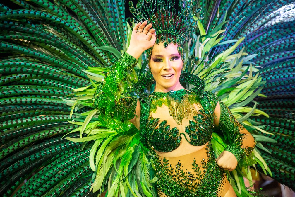 Duda Serdan, princesa da Mancha Verde, durante desfile no Anhembi — Foto: Fábio Tito/g1