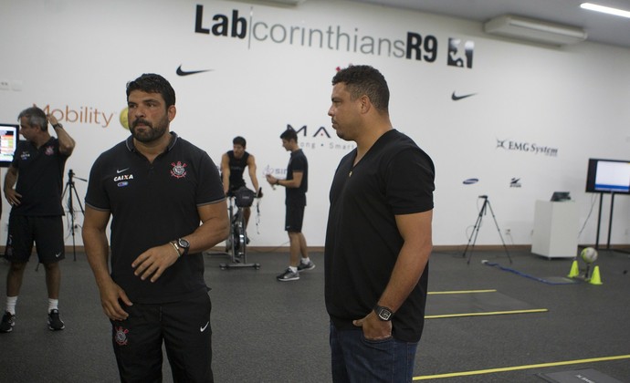 Ronaldo inauguração lab corinthians r9 (Foto: Daniel Augusto Jr/Agência Corinthians)
