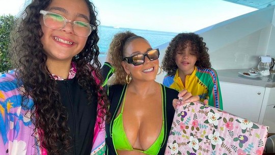 Mariah Carey divide clique raro com os filhos