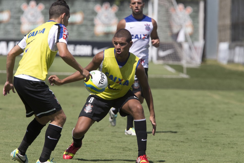 Willian Arão pelo Corinthians: campeão da Libertadores, mas sem entrar em campo — Foto: Daniel Augusto Jr / Agência Corinthians