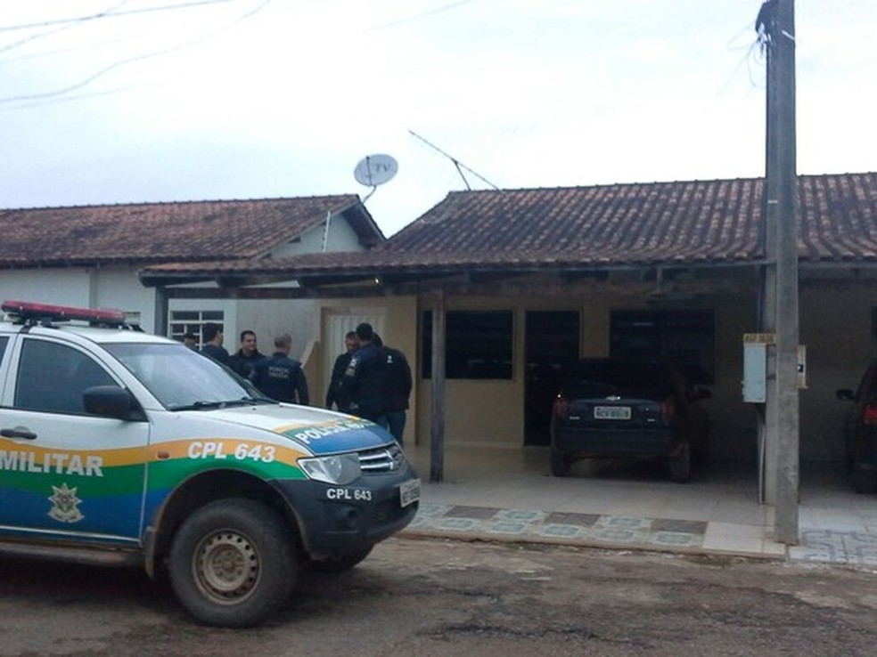 Corpo foi encontrado na tarde do dia 18 de março, horas depois do assassinato. — Foto: Cléo Subtil/ Rede Amazônica