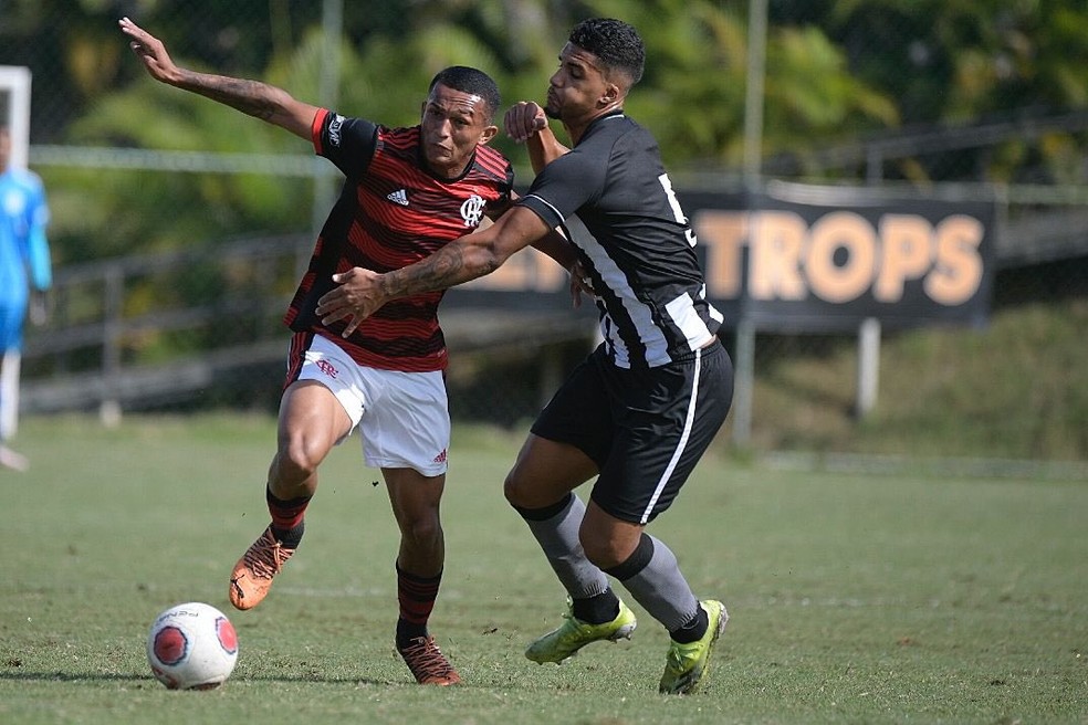 Flamengo e  Botafogo empataram pelo Sub-20 — Foto: Alexandre Vidal / CRF