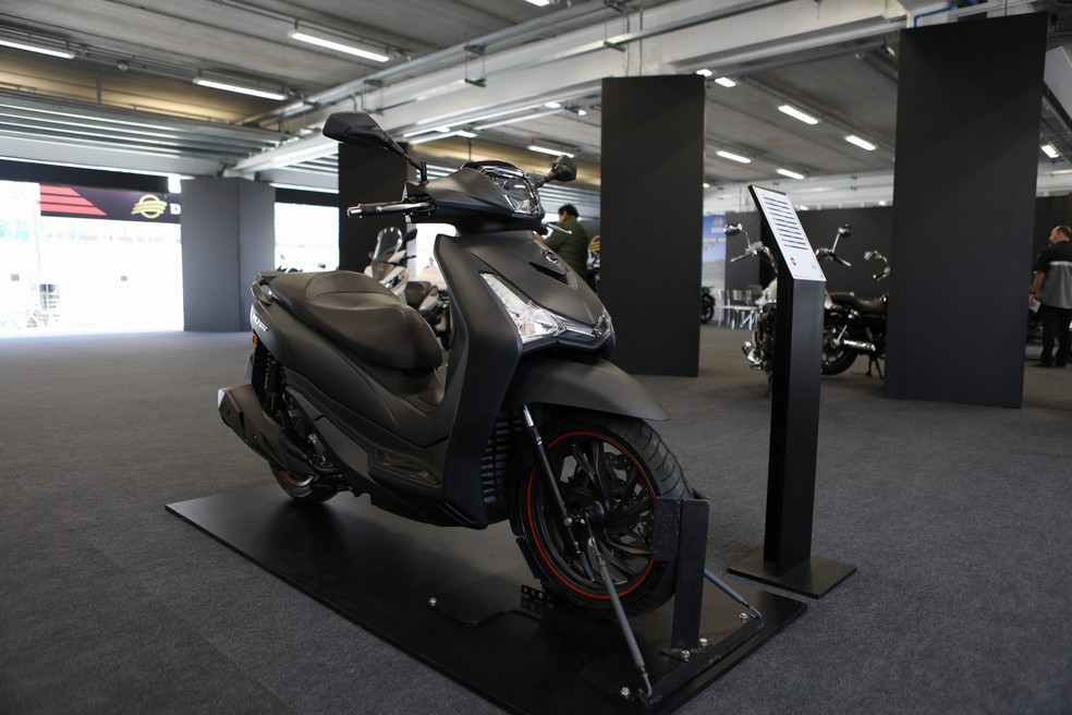 Dafra HD300 — Foto: Marcelo Brandt/G1