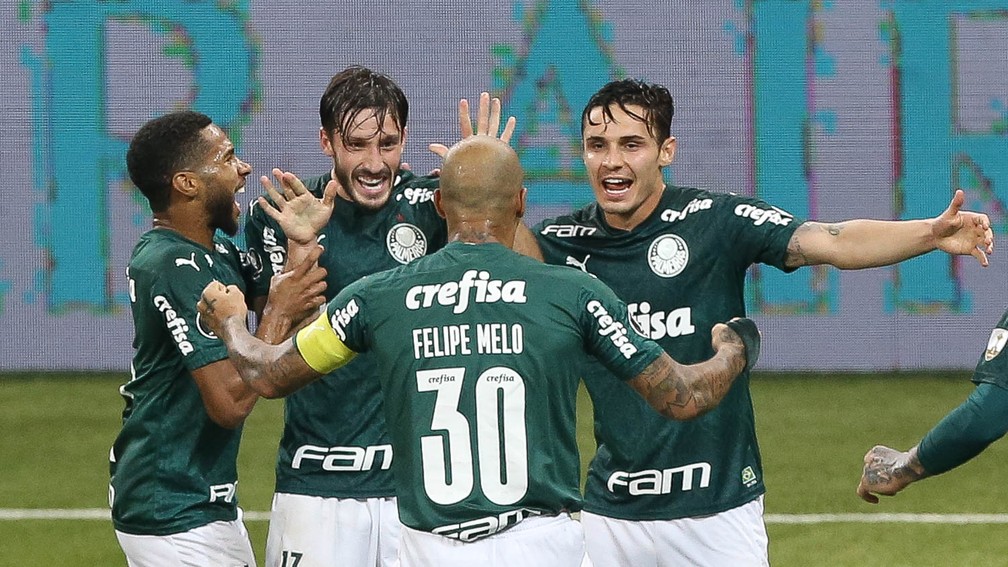 Jogadores do Palmeiras comemorando um dos gols — Foto: Cesar Greco\ Ag. Palmeiras