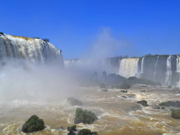 Nesta quarta-feira (22) vazão nas Cataratas do Iguaçu chegou a 1,38 milhão de l/s (Foto: Cataratas do Iguaçu S.A. / Divulgação)