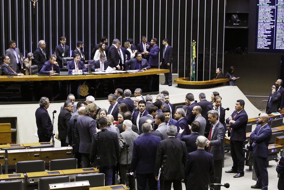 Plenário da Câmara, na sessão que deu início à discussão da reforma da Previdência — Foto: Pablo Valadares/Câmara dos Deputados   