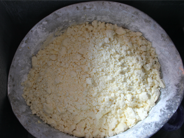 Mãe de usuários de drogas, idosa criou nove filhos vendendo chipa (Foto: Gabriela Pavão/ G1 MS) Mãe de usuários de drogas, idosa criou nove filhos vendendo chipa (Foto: Gabriela Pavão/ G1 MS)